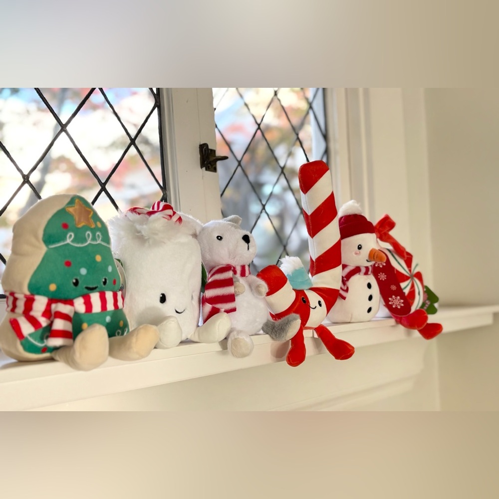 Gigglescape Peppermint Lollipop Plush 9” Christmas Stuffy - Picture 6 of 10